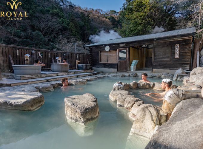 Tắm Onsen là gì